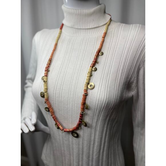 Chico's beaded necklace with charms disks pinks natural neutral costume jewelry - Picture 10 of 14